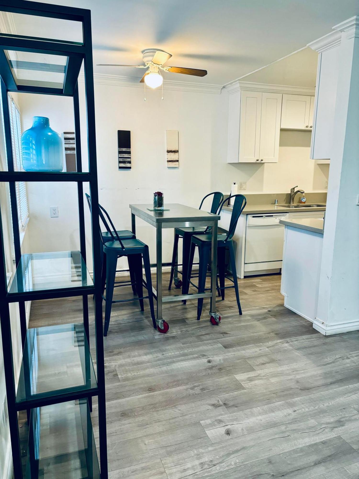 Modern, 1 Bed Condo, Downtown Century City ลอสแอนเจลิส ภายนอก รูปภาพ