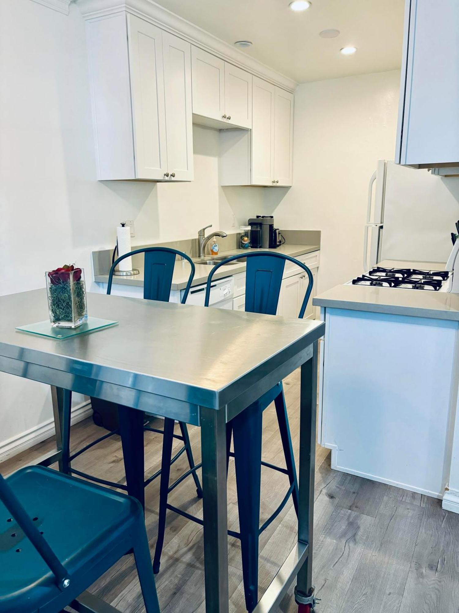 Modern, 1 Bed Condo, Downtown Century City ลอสแอนเจลิส ภายนอก รูปภาพ